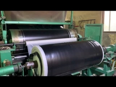 Промышленный резиновый листок с изоляцией класса B2