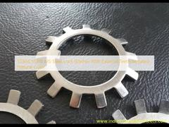 Стопорная шайба с наружными зубьями из сталей SS304, SS316, MS, с насечками, натуральный цвет